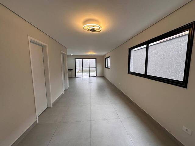 Casa para Venda em Santana de Parnaíba - 5