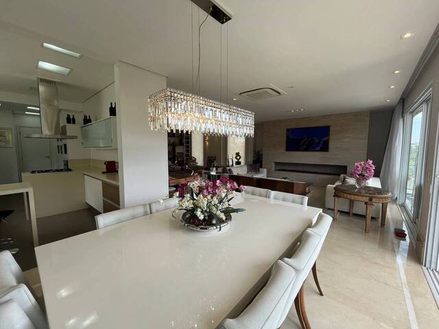 Casa para Venda em Santana de Parnaíba - 5