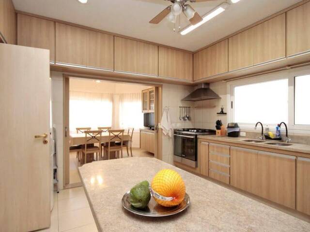 Casa para Venda em Santana de Parnaíba - 4