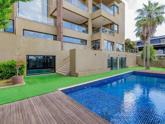 Casa para Venda em Santana de Parnaíba - 4