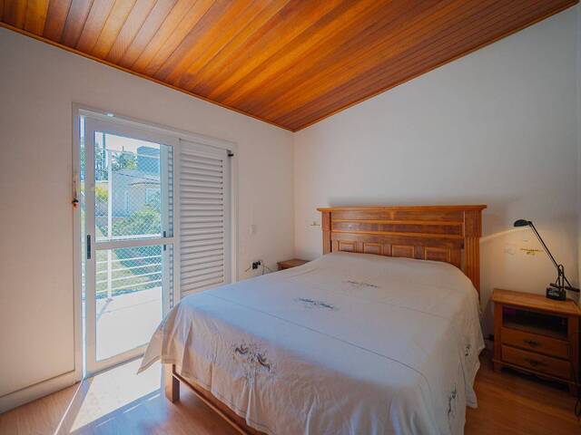 Casa para Venda em Santana de Parnaíba - 5