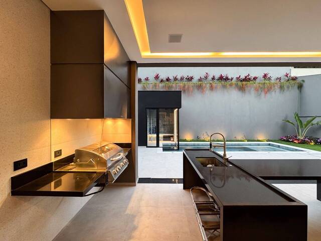 Casa para Venda em Santana de Parnaíba - 5