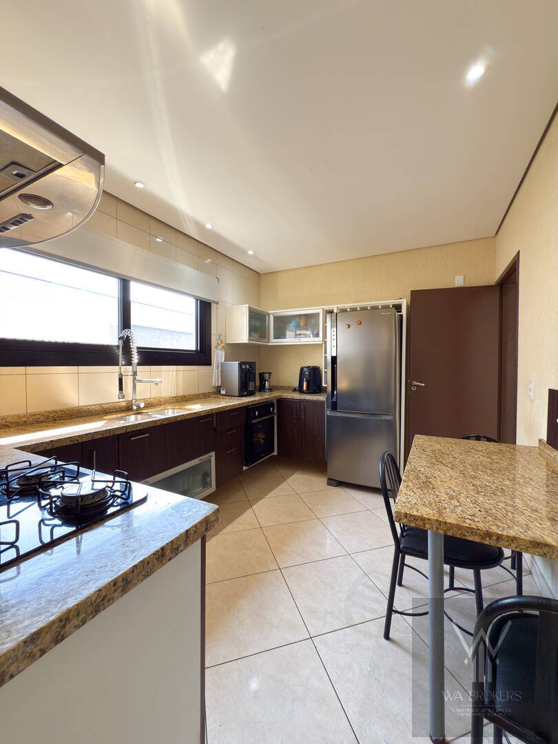 Casa, 4 quartos, 180 m² - Foto 17