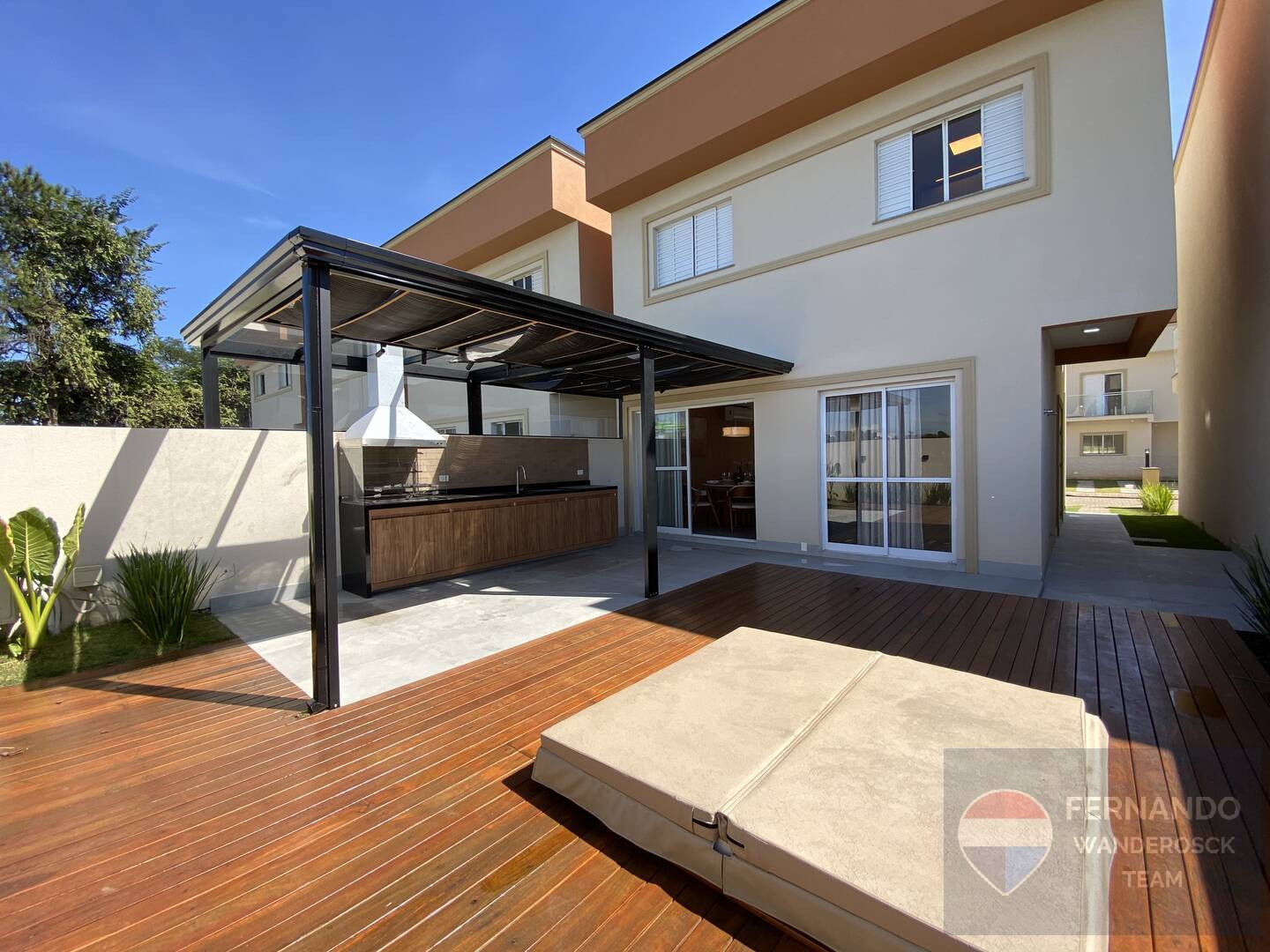 Casa, 3 quartos, 108 m² - Foto 1