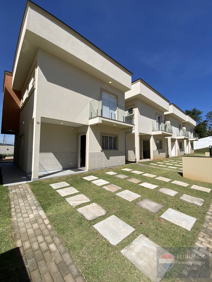 Casa, 3 quartos, 108 m² - Foto 2