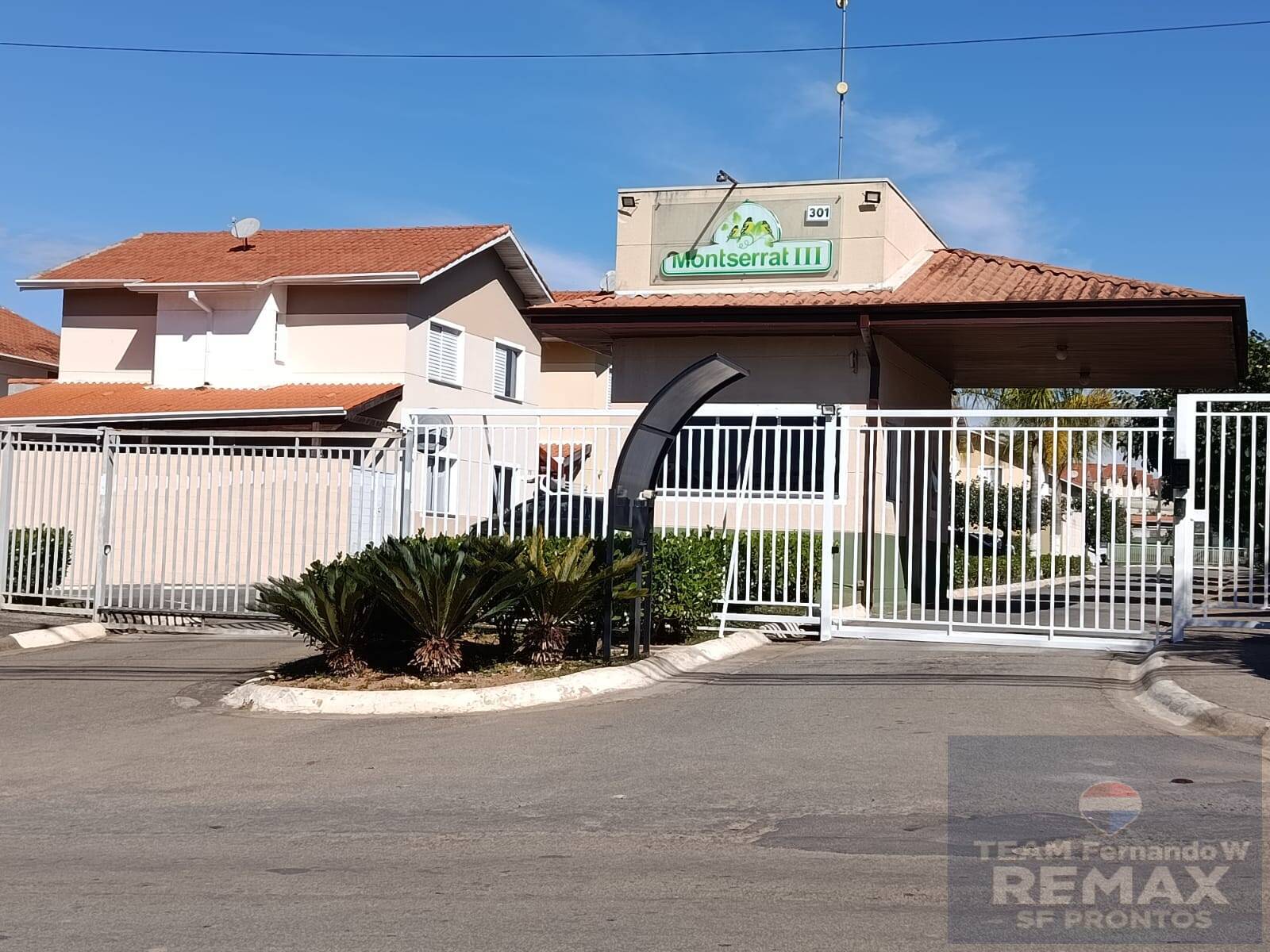 Casa, 2 quartos, 60 m² - Foto 1