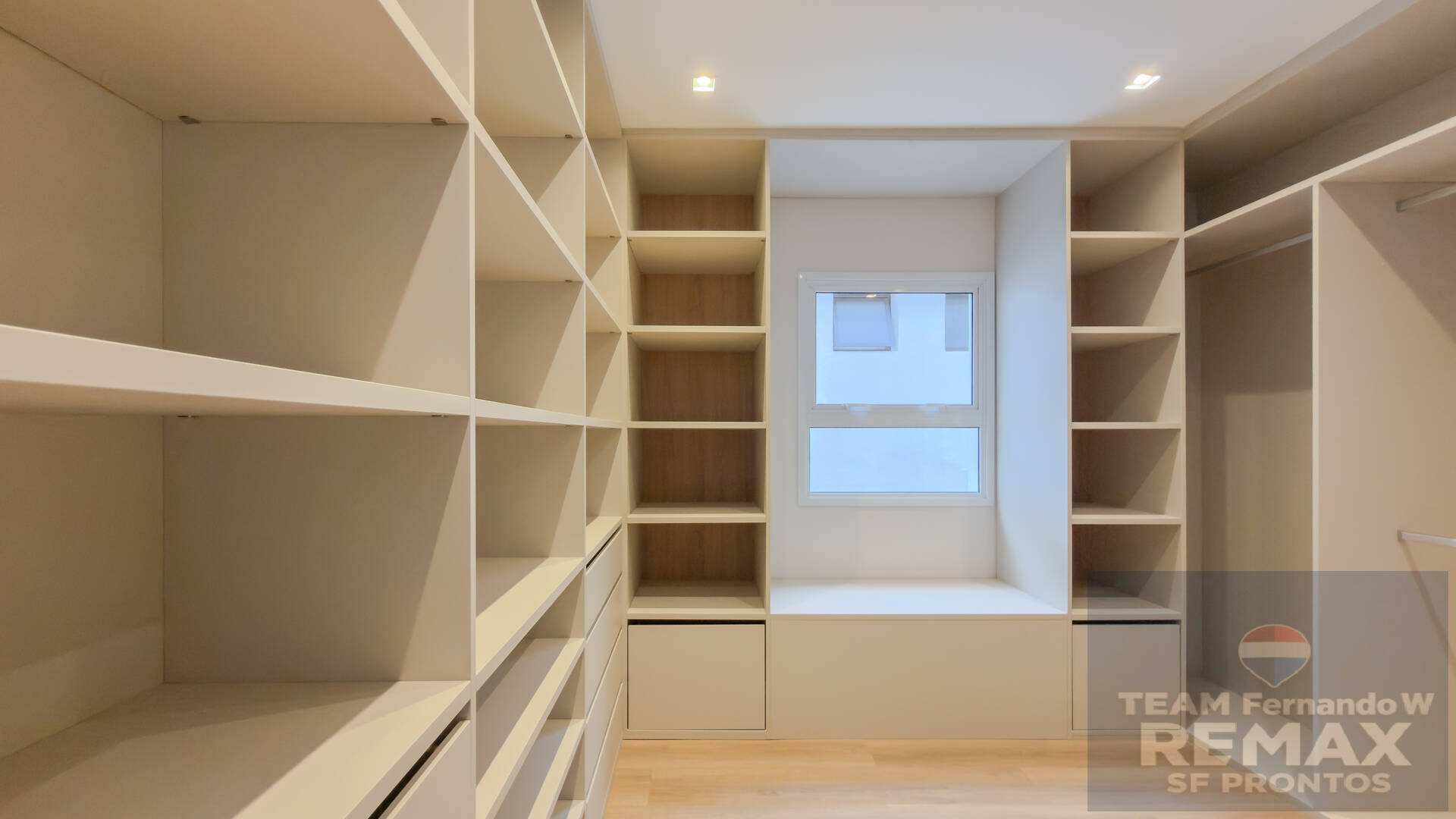 Casa, 4 quartos, 343 m² - Foto 32