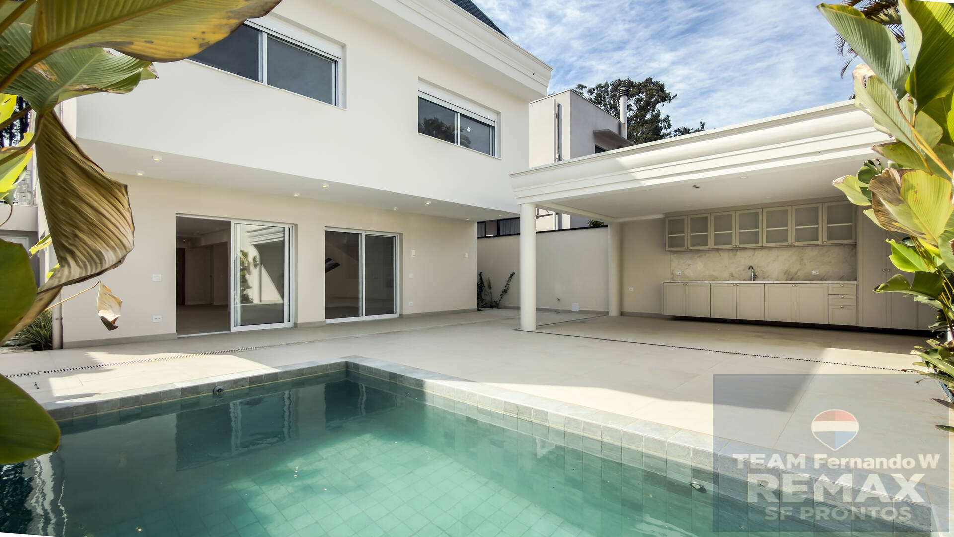 Casa, 4 quartos, 343 m² - Foto 2